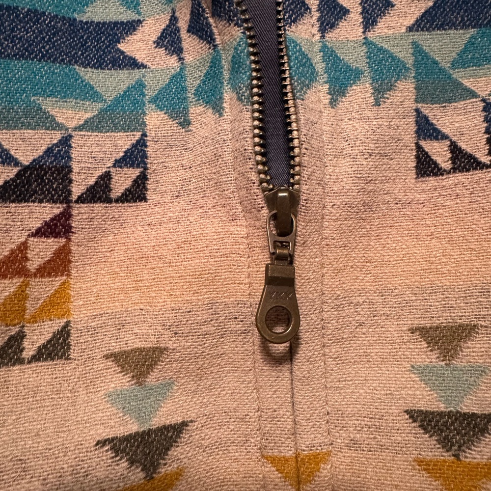 Pendleton Jacquard Zip Front Wool Bomber size medium - Picture 3 of 4